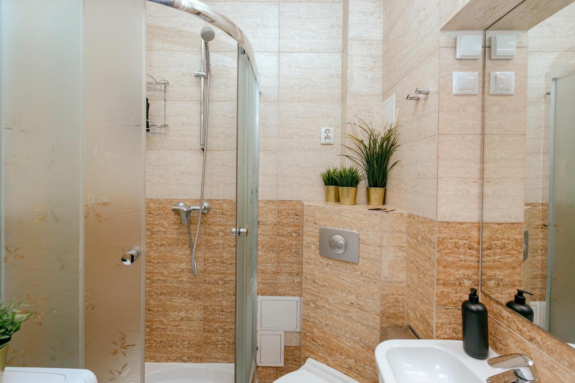 Plac Konstytucji 6 Orange - Apartament Dla 4 Osob - Bezplatny Parking - Free Parking - Piekny Widok Na Panorame Warszawy Warsaw Exterior photo