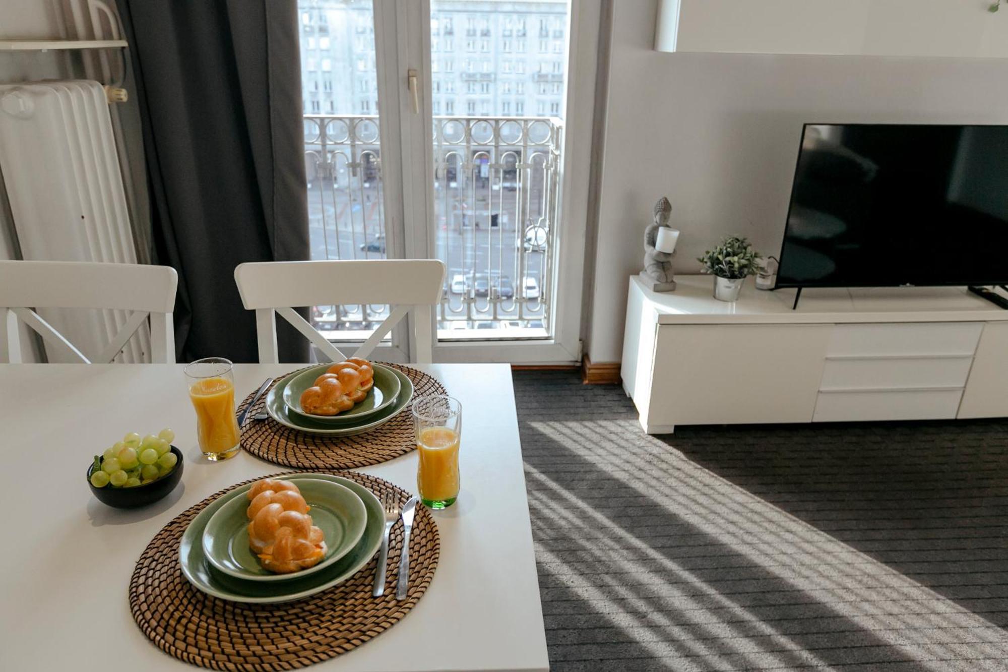 Plac Konstytucji 6 Orange - Apartament Dla 4 Osob - Bezplatny Parking - Free Parking - Piekny Widok Na Panorame Warszawy Warsaw Exterior photo